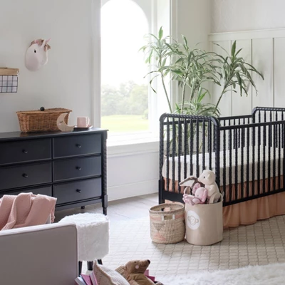 DaVinci Jenny Lind Spindle 6-Drawer Dresser 10 DaVinci Jenny Lind Spindle 6-Drawer Dresser - Image 8