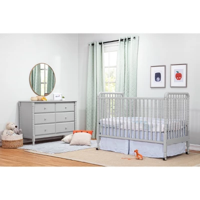 DaVinci Jenny Lind Spindle 6-Drawer Dresser 8 DaVinci Jenny Lind Spindle 6-Drawer Dresser - Image 6